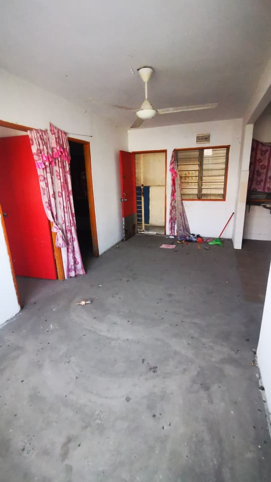 Flat, Pangsapuri Rebana E-4-13, Bandar Bukit Raja, Klang — 3