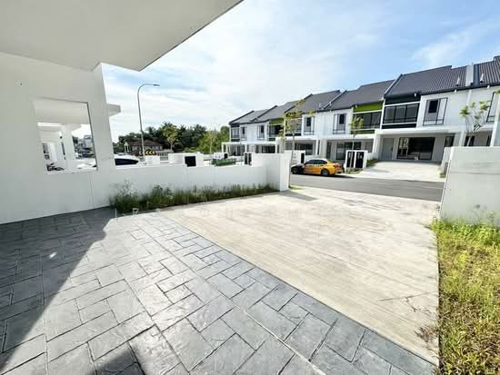 Residensi Lambaian Dua — 5