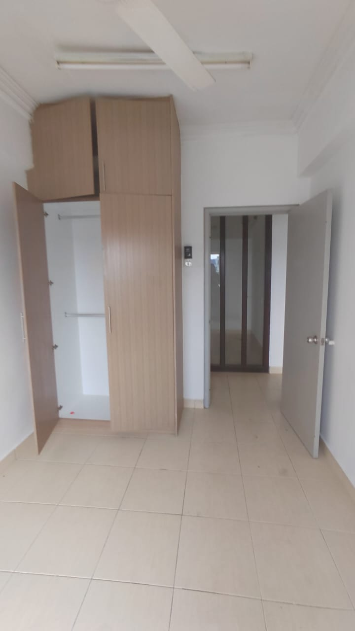 Below Market Seri Kembangan Condo/Apartment for Sale — 2