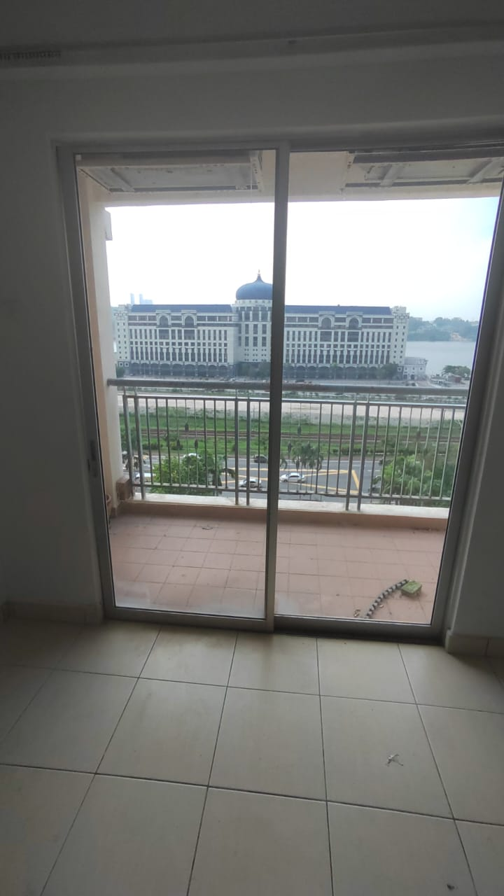 Below Market Seri Kembangan Condo/Apartment for Sale — 4